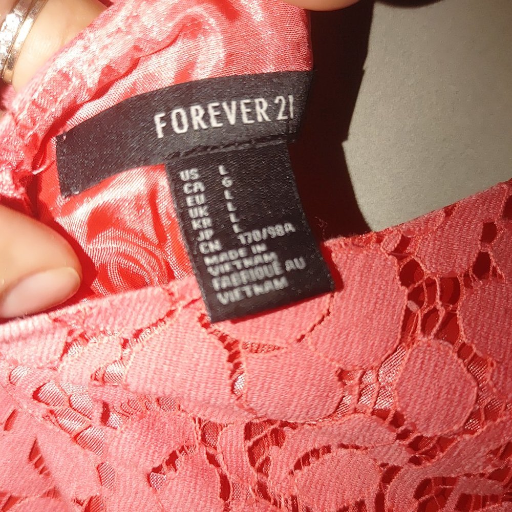 FOREVER 21 DRESS - Picture 7 of 7